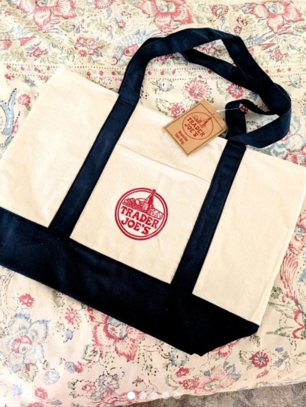 Trending Now! Trader Joe's Market Tote NWT